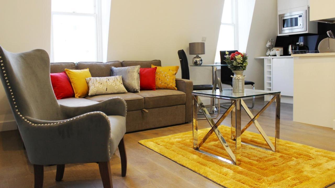 คอลลิงแฮม ไพร์ม อพาร์ตเมนต์ Aparthotel ลอนดอน ภายนอก รูปภาพ A serviced apartment in London
